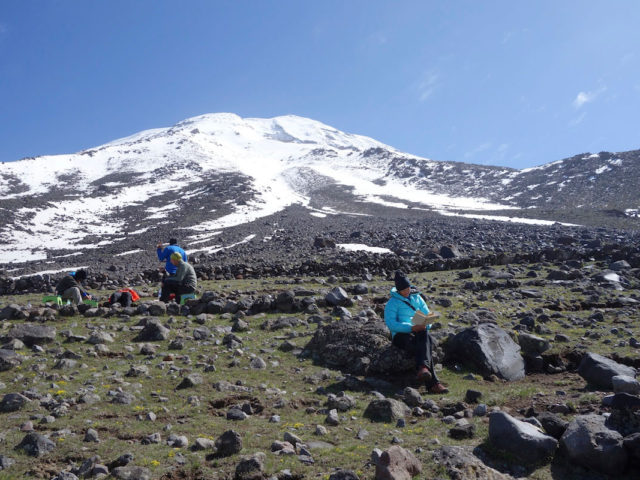 climb Ararat in 3 days