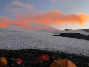 Climb Elbrus from the north